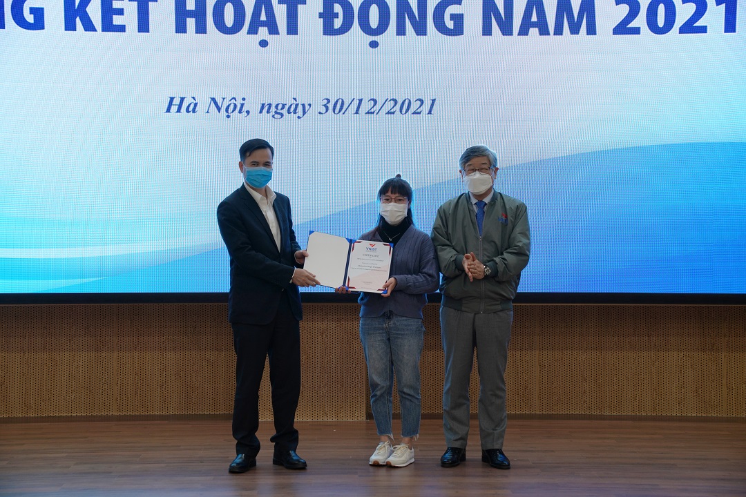 chung-nhan-1