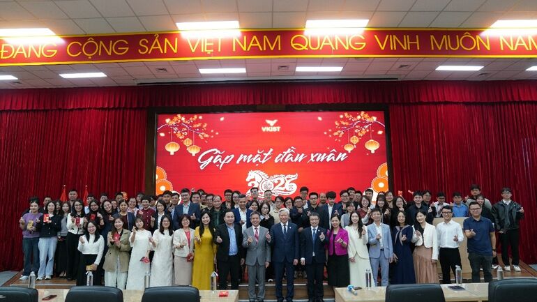 VKIST rộn ràng Gặp mặt đầu xuân 2026: Đoàn kết - Yêu thương - Mã đáo thành công