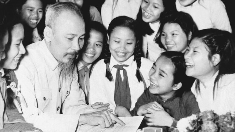 Nhiệt liệt chào mừng 136 Năm Ngày Sinh Chủ Tịch Hồ Chí Minh vĩ đại (19/5/1890 - 19/5/2026)
