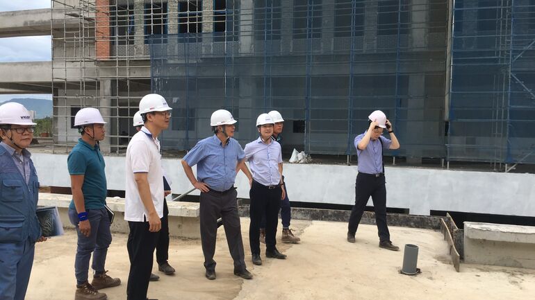 Thứ trưởng Bộ Khoa học và Công nghệ kiểm tra công trường Viện VKIST